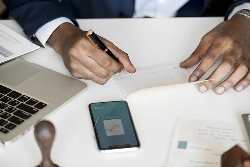 Flexibility to do business in DED over Free Zone