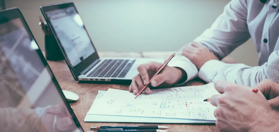 Why PRO Service Retainers Are Better Than In-House