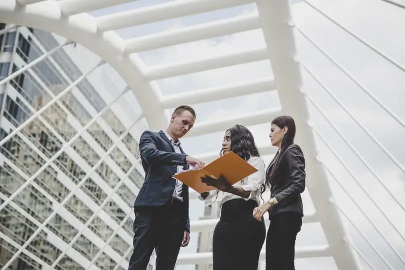 Business Setup is easy in Dubai or Abu Dhabi?