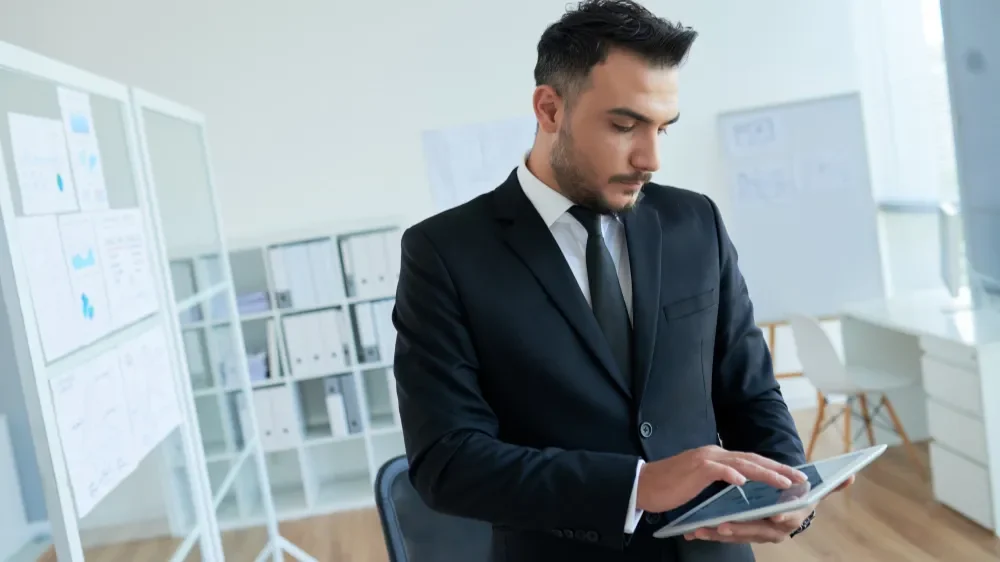 open an LLC company in Dubai