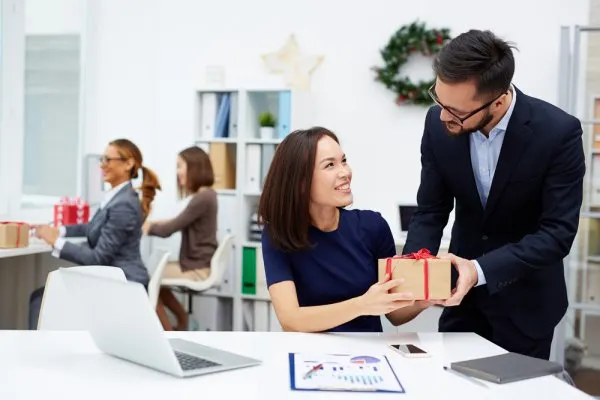 How to Start a Corporate Gifting Business in Dubai
