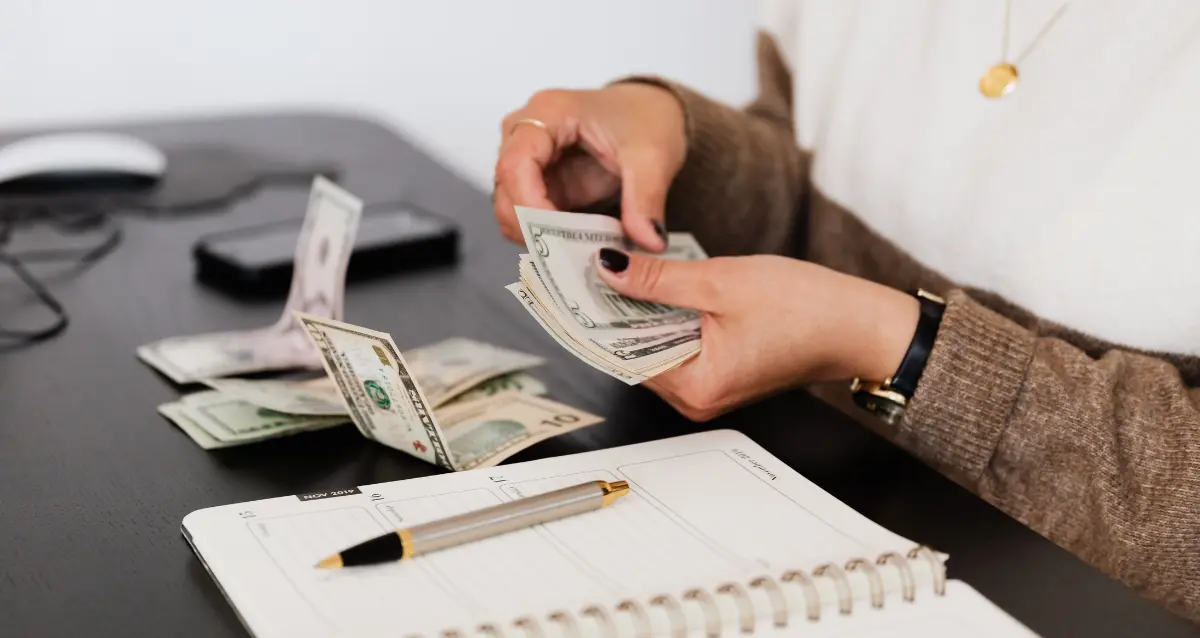 Minimum Wage in UAE 2025