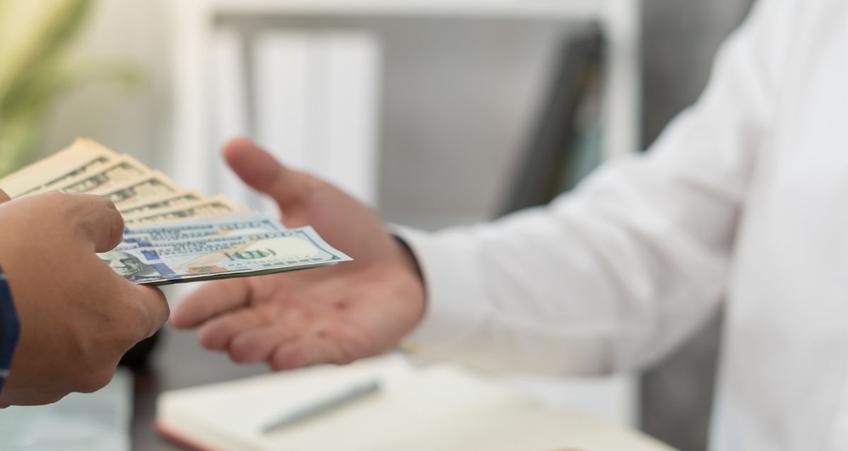 What is the Minimum Salary in Dubai