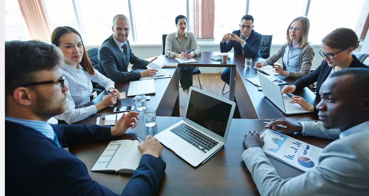 What US Investors Must Know About Licensing and Compliance in Dubai 2026?