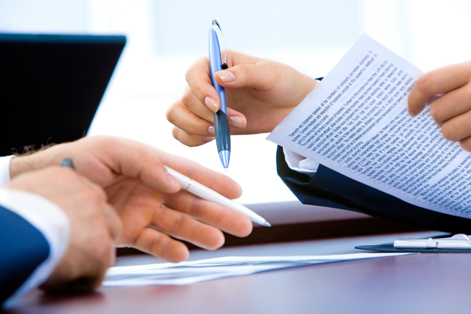 5 benefits of forming a Document Clearing Services Company in Dubai Mainland