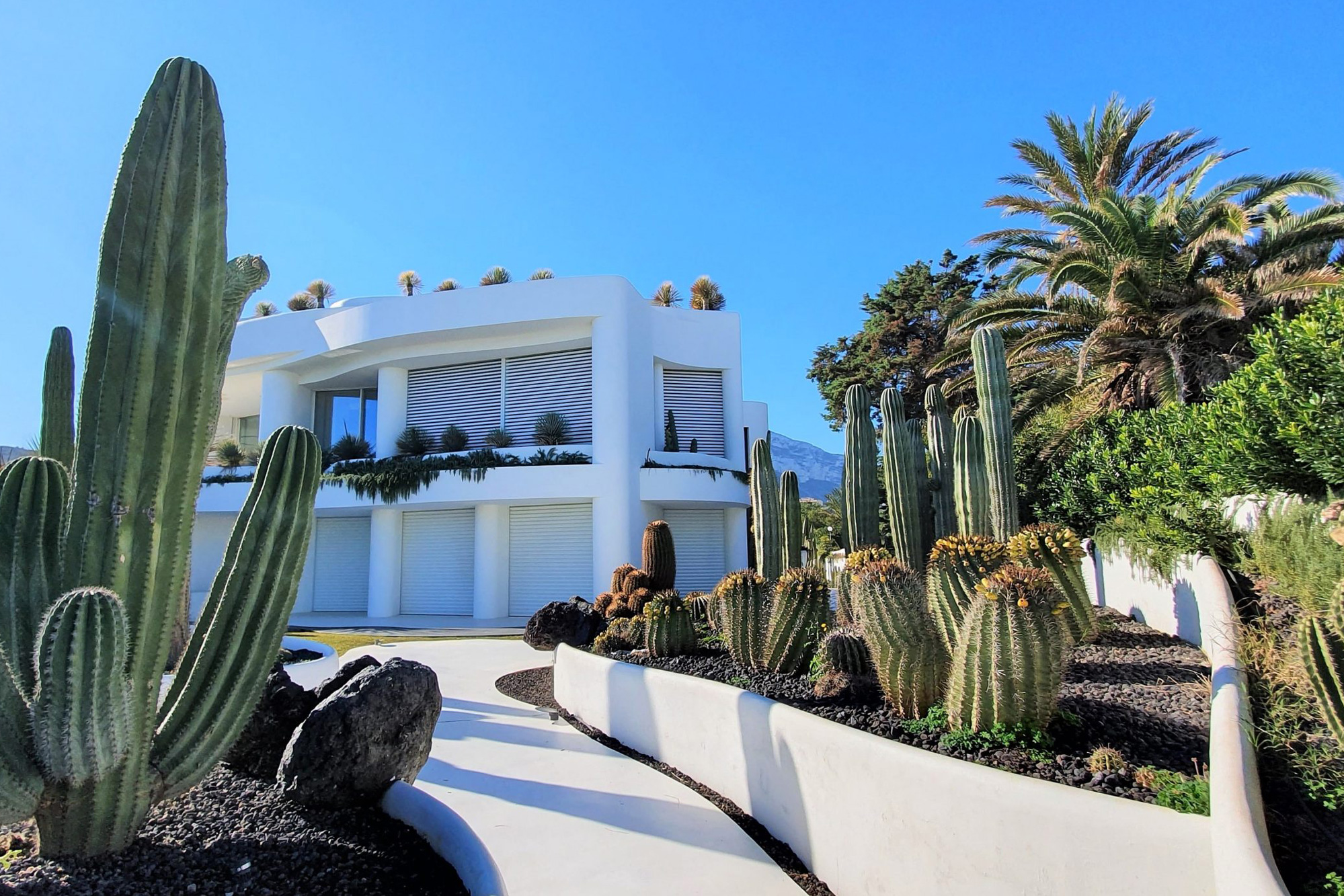 How to register as a holiday home in Abu Dhabi? FlyingColour