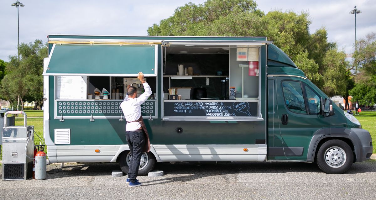 Open Food Truck Business in Abu Dhabi