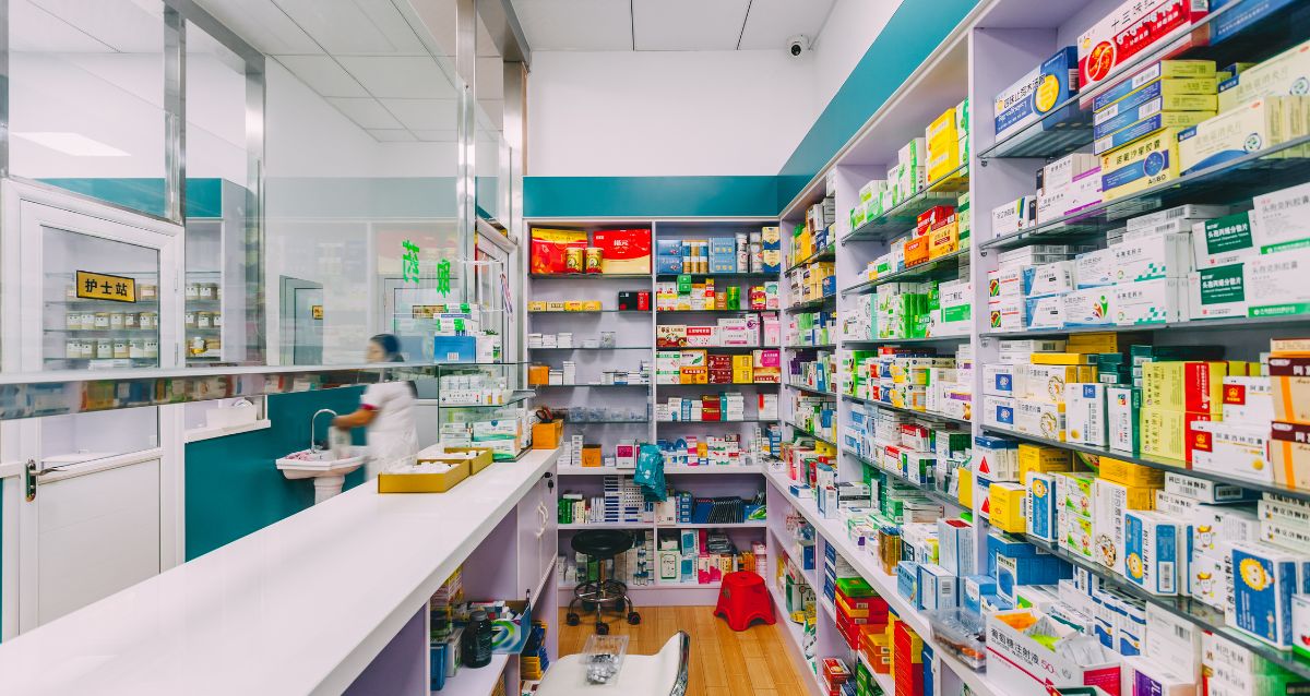 Start a Pharmacy Business in Dubai